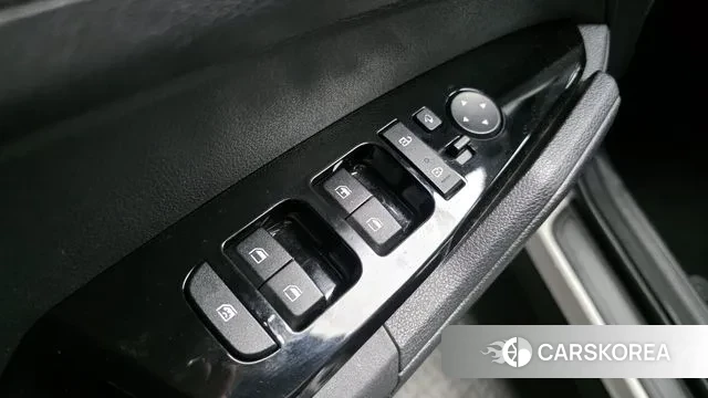 Kia Sportage 5th Generation 2022 Белый из Кореи, фото 5