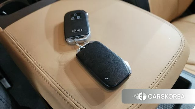 Kia Carnival 4th generation 2021 Белый из Кореи, фото 5