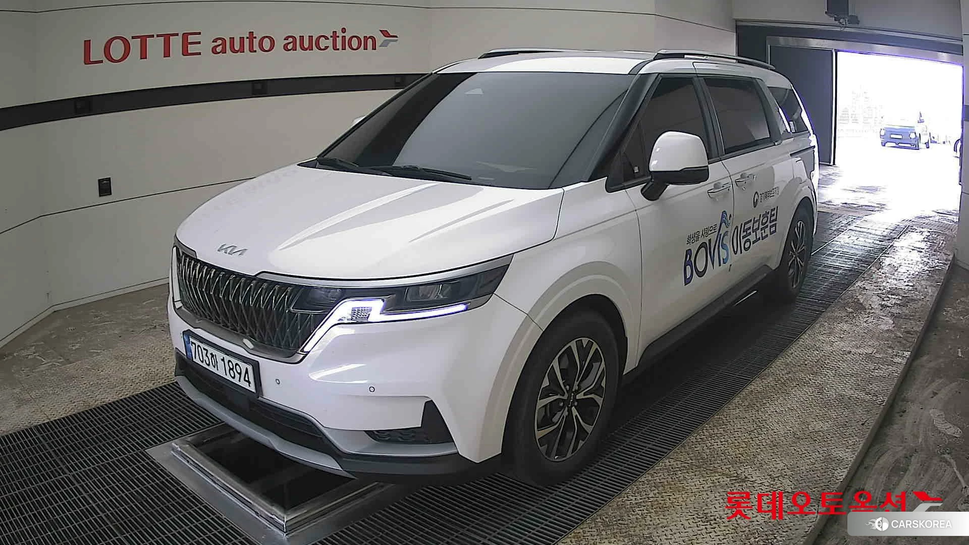 Kia Carnival 2023 Белый из Кореи, фото 5