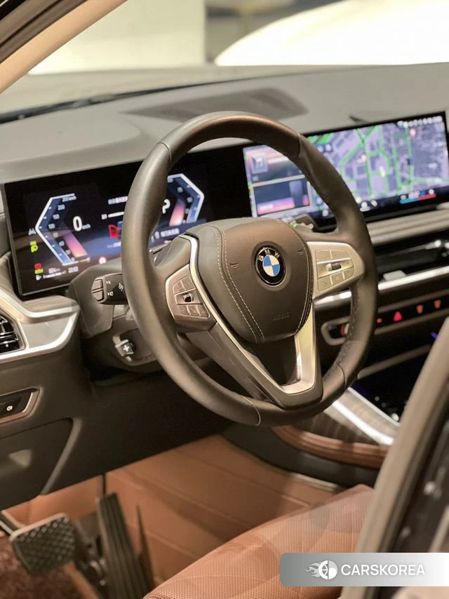 BMW X7 2025 Черный из Китая, фото 5