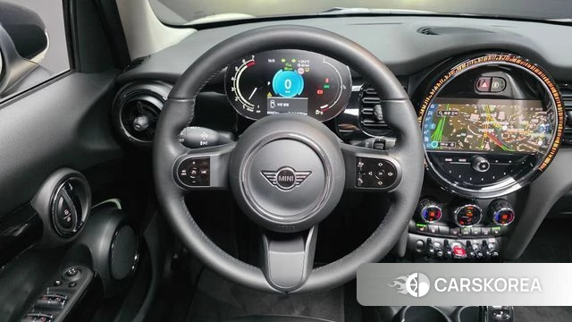 Mini Cooper 2022 Жемчужный цвет из Кореи, фото 5