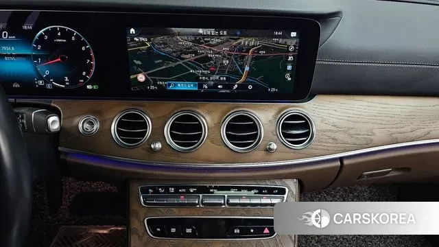 Mercedes-Benz E-Class W213 2021 Синий из Кореи, фото 5