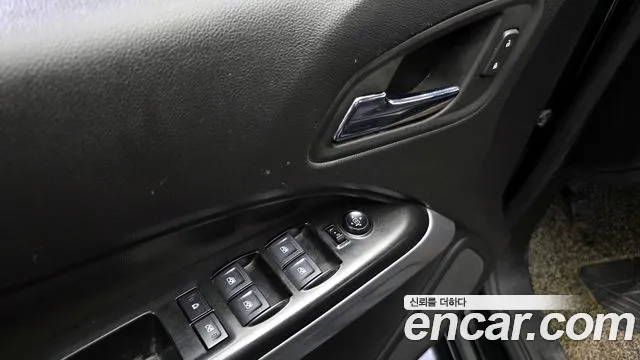 Chevrolet (GM Daewoo) Real New Colorado 2022 Черный из Кореи, фото 5