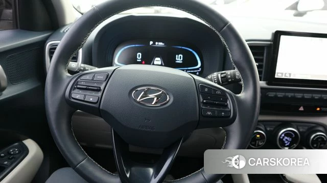 Hyundai Venue 2023 Белый из Кореи, фото 5