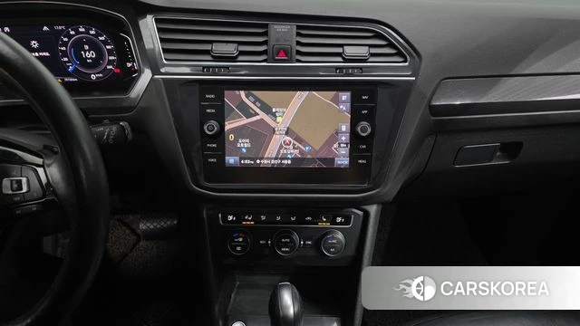 Volkswagen Tiguan Allspace 2020 Белый из Кореи, фото 5