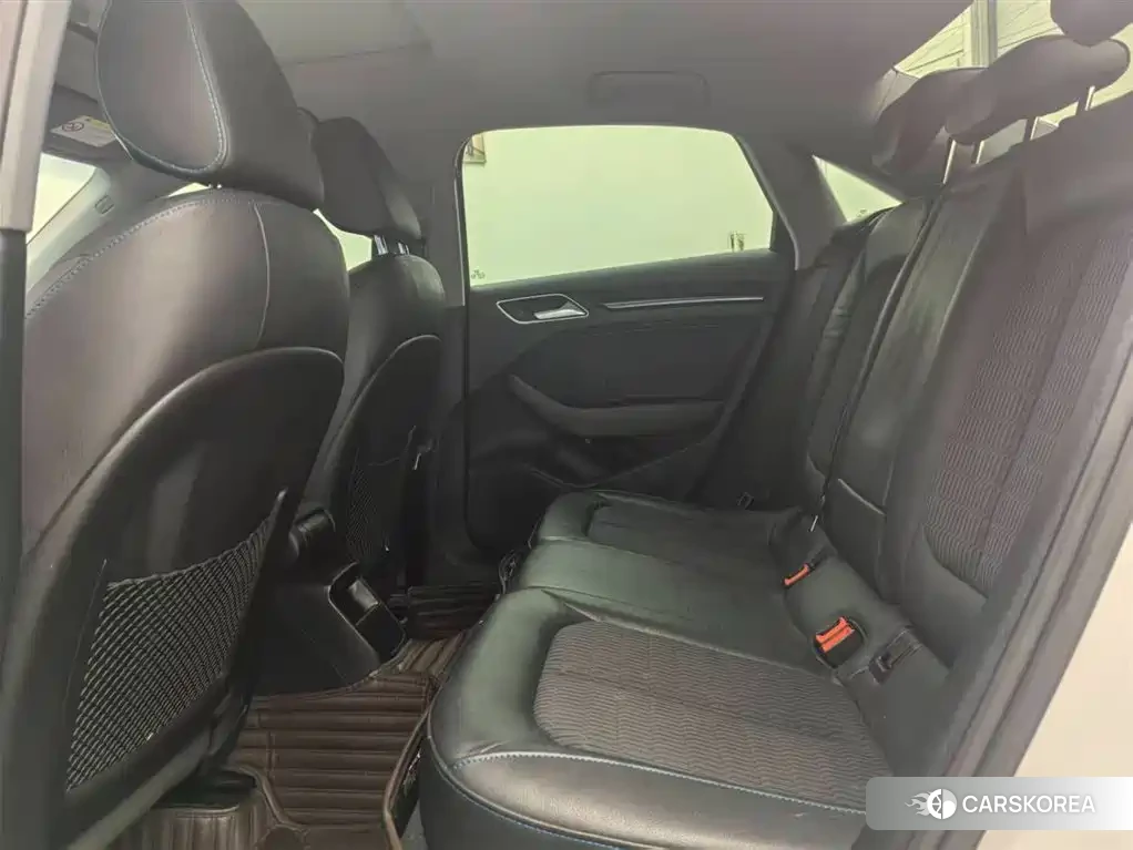 Audi A3 2020 Белый из Китая, фото 5