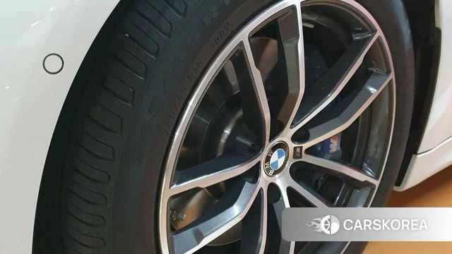 BMW 5 Series (G30) 2021 Белый из Кореи, фото 5