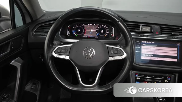 Volkswagen Tiguan Allspace 2022 Белый из Кореи, фото 5