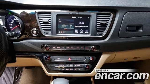 Kia The New Carnival 2019 Белый из Кореи, фото 5