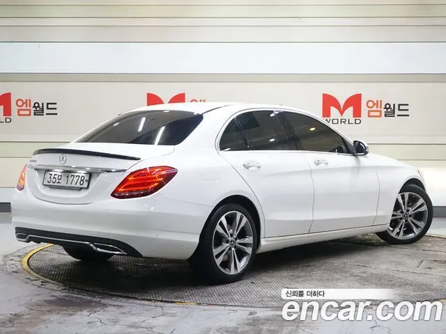 Mercedes-Benz C-Class W205 2018 Белый из Кореи, фото 5