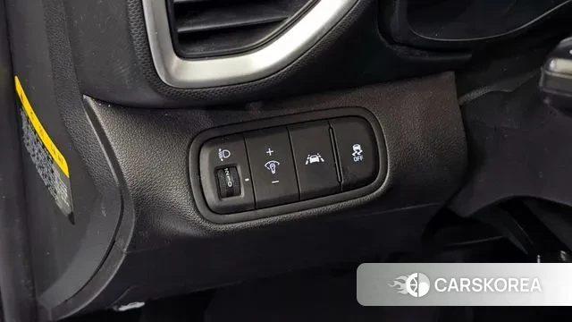 Hyundai Venue 2019 Белый из Кореи, фото 5