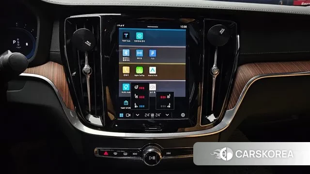 Volvo S60 3rd generation 2024 Белый из Кореи, фото 5