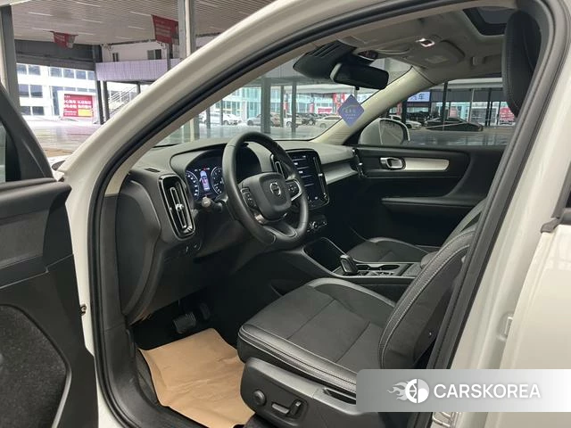 Volvo XC40 2020 Белый из Китая, фото 5