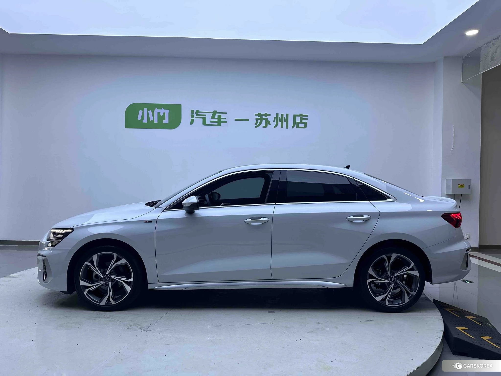 Audi A3 2023 Белый из Китая, фото 5