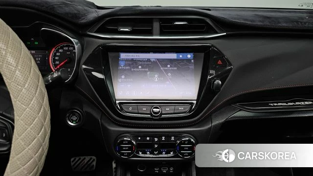 Chevrolet (GM Daewoo) Trailblazer 2021 Белый из Кореи, фото 5