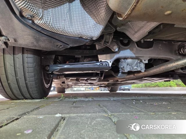 BMW 5 Series (G60) 2025 Серый из Кореи, фото 5