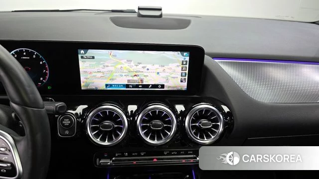 Mercedes-Benz GLA - Class H247 2021 Белый из Кореи, фото 5