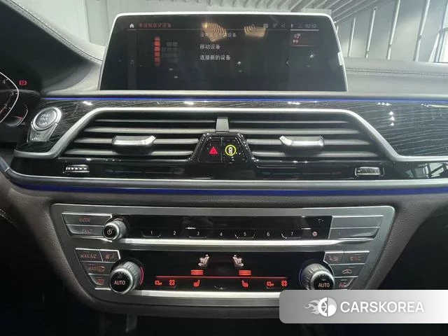 BMW 7 series 2023 Черный из Китая, фото 5