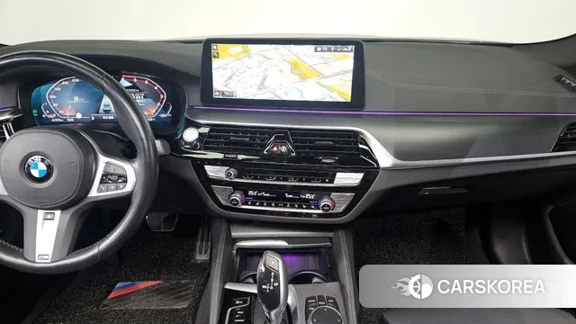 BMW 5 Series (G30) 2023 Черный из Кореи, фото 5