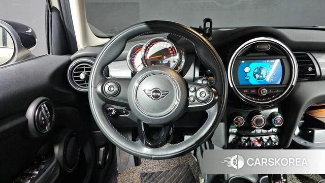 Mini Cooper 2019 Жемчужный цвет из Кореи, фото 5