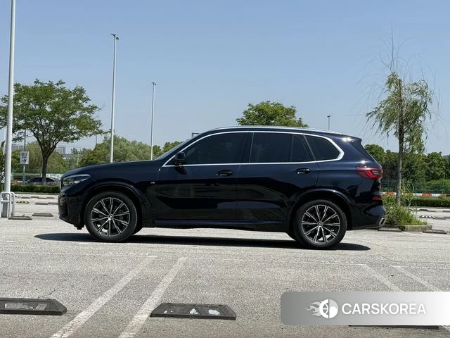 BMW X5 (imported) 2022 Черный из Китая, фото 5