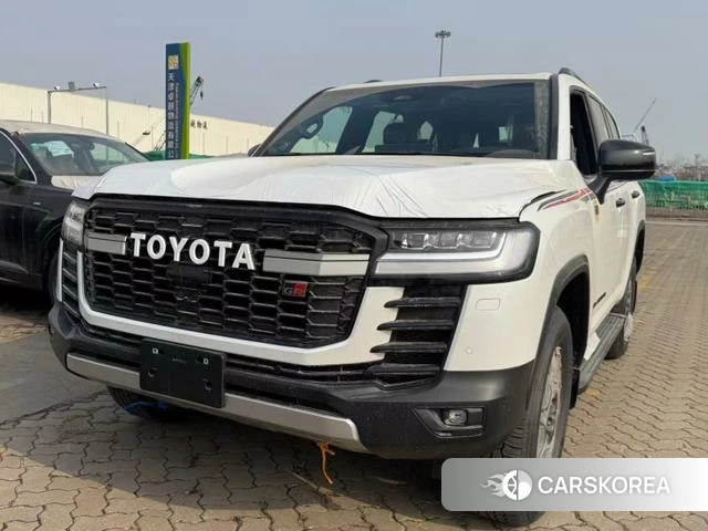 Toyota Land Cruiser (imported) 2026 Белый из Китая, фото 5
