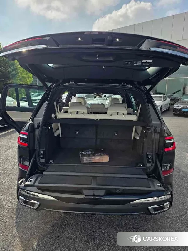 BMW X7 (G07) 2025 Черный из Кореи, фото 5