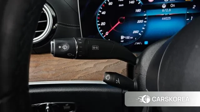 Mercedes-Benz E-Class W213 2022 Белый из Кореи, фото 5