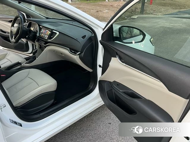 Buick Yinglang 2018 Белый из Китая, фото 5