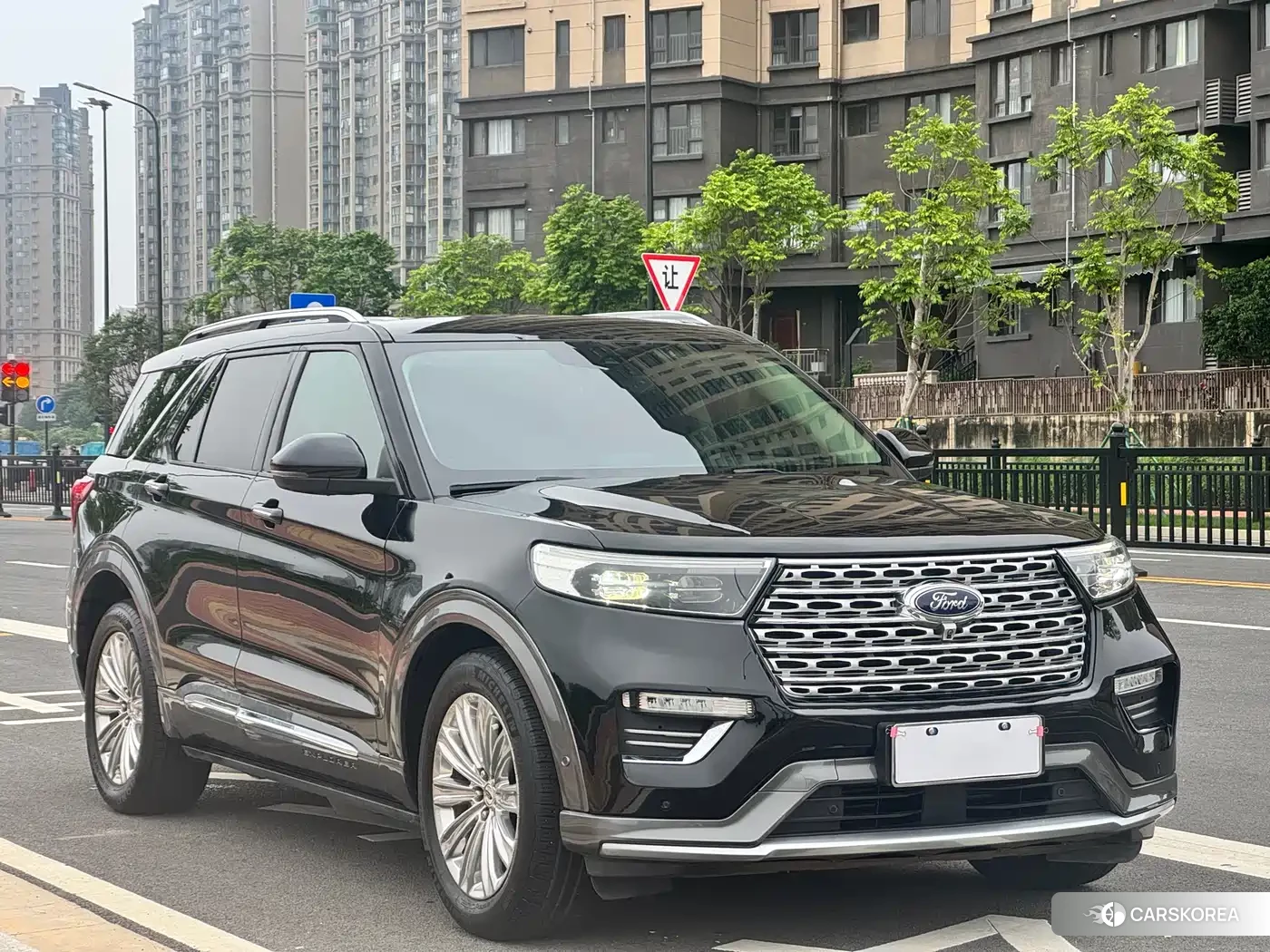 Ford Explorer 2020 Черный из Китая, фото 5