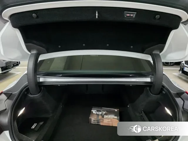 BMW 8 Series (G15) 2024 Белый из Кореи, фото 5