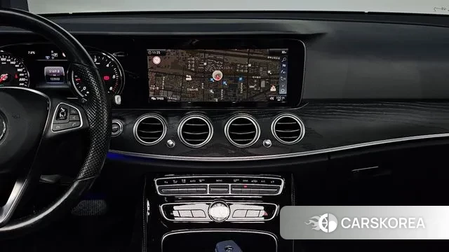 Mercedes-Benz E-Class W213 2018 Белый из Кореи, фото 5