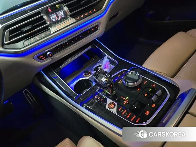 BMW X7 (G07) 2021 Черный из Кореи, фото 5