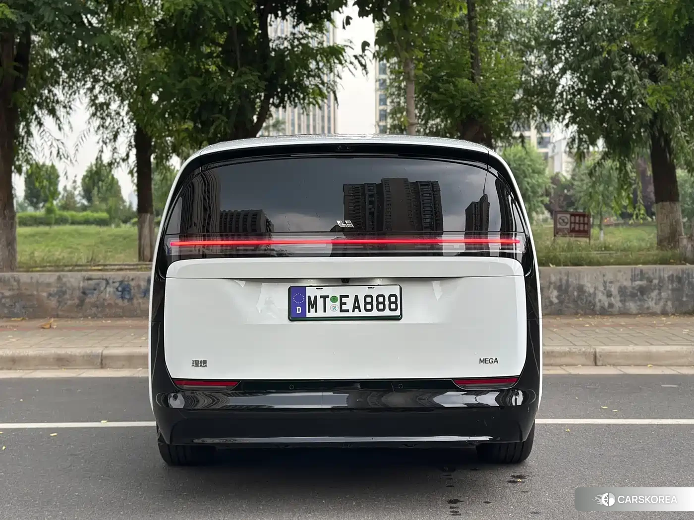 Ideal car Ideal MEGA 2025 Белый из Китая, фото 5