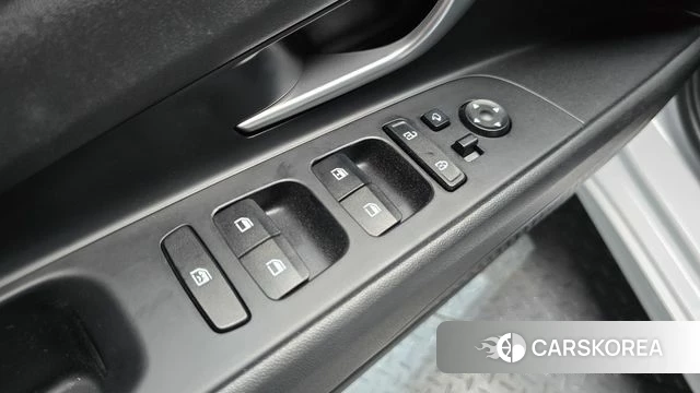 Hyundai Avante Hybrid (CN7) 2023 Белый из Кореи, фото 5