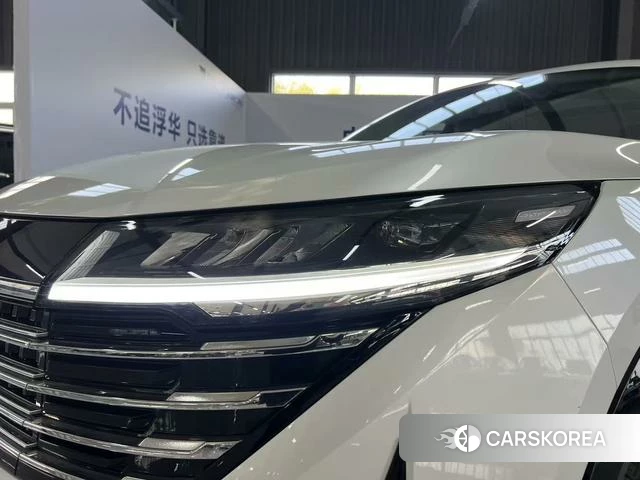 Nissan Exploring the land 2024 Белый из Китая, фото 5
