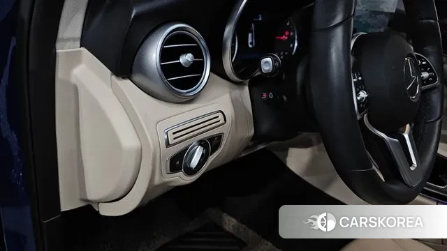 Mercedes-Benz C-Class W205 2019 Синий из Кореи, фото 5