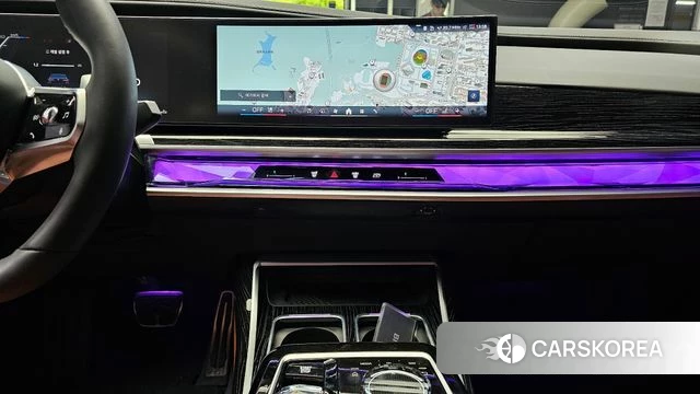BMW 7 Series (G70) 2025 Черный из Кореи, фото 5
