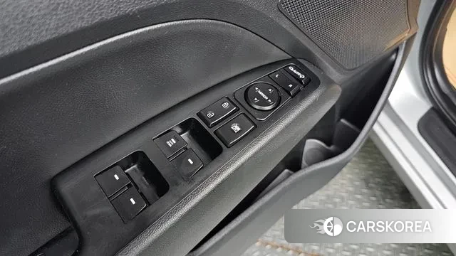 Hyundai Avante AD 2018 Серебристо-серый из Кореи, фото 5