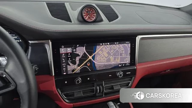 Porsche Macan 2022 Серебристо-серый из Кореи, фото 5