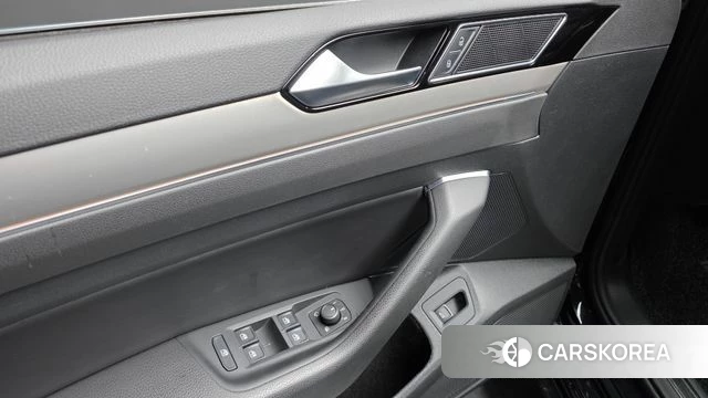 Volkswagen Arteon 2020 Черный из Кореи, фото 5