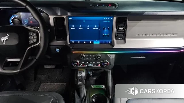 Ford Bronco 6th Generation 2023 Красный из Кореи, фото 5