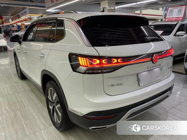 Volkswagen Tanyue 2023 Белый из Китая, фото 5