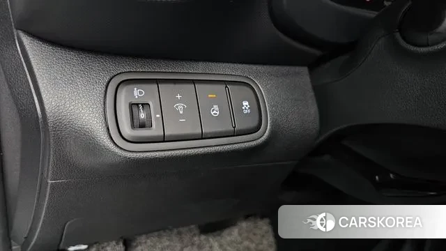 Hyundai Venue 2023 Белый из Кореи, фото 5