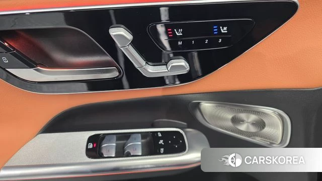 Mercedes-Benz GLC-Class X254 2025 Черный из Кореи, фото 5