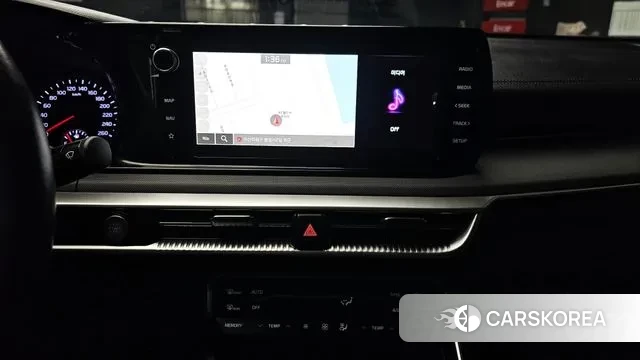 Kia K5 3rd generation 2023 Белый из Кореи, фото 5