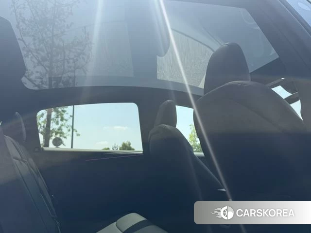 Tesla Model Y 2026 Белый из Китая, фото 5