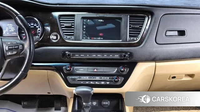 Kia The New Carnival 2018 Белый из Кореи, фото 5