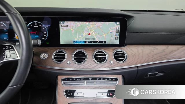 Mercedes-Benz E-Class W213 2021 Черный из Кореи, фото 5