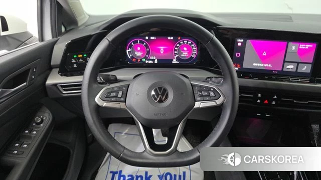 Volkswagen Golf 8th Generation 2023 Белый из Кореи, фото 5